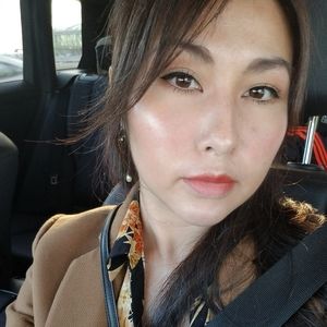 Meet your Posher, Janiver